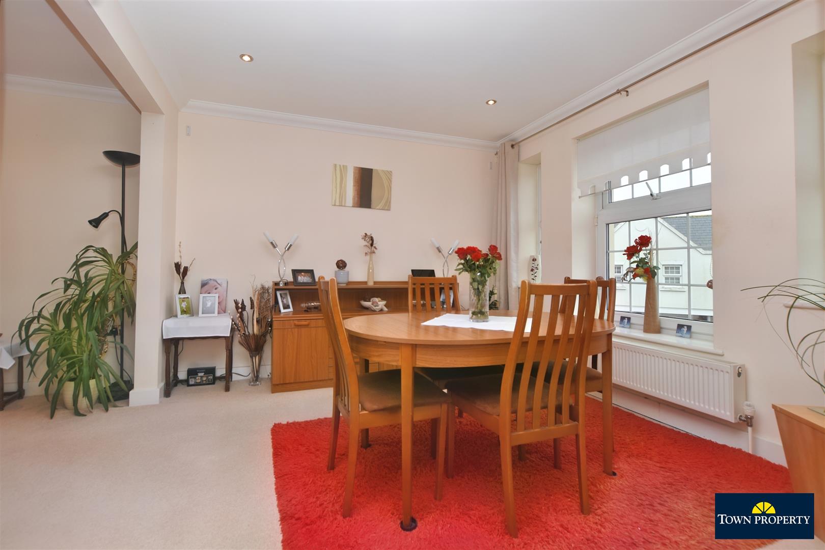 Property Details for Christchurch Place Eastbourne BN23 5AP Town Property Estate Agents